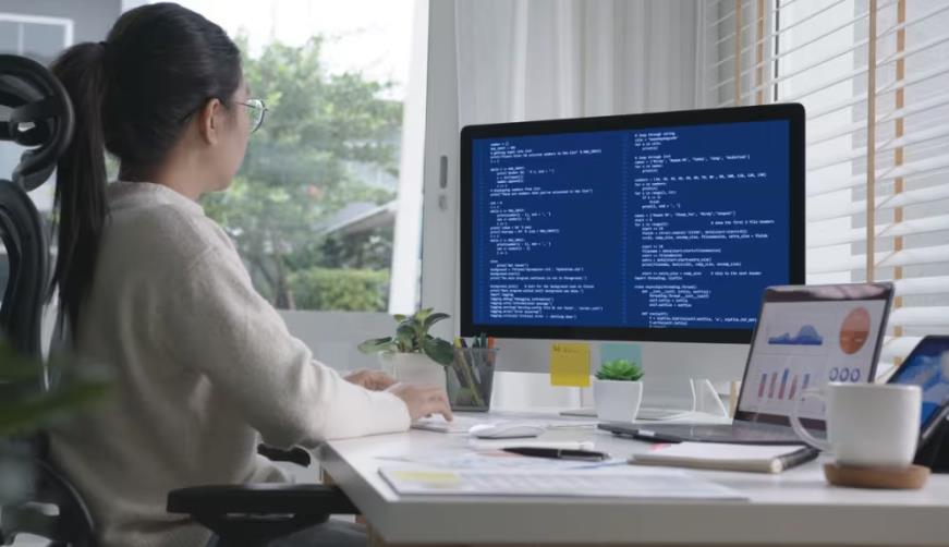 阿克苏小程序开发：什么是 cURL 命令？